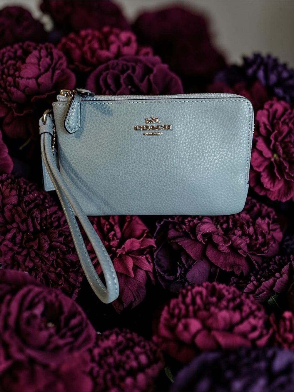 Coach Double Zip Wristlet in Light Blue Pebble Leather - EUC